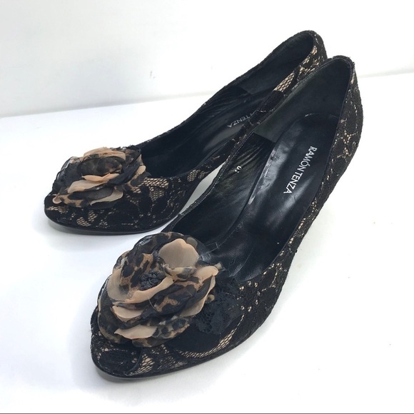 Ramon Tenza Lace Peep Toe Heels - Picture 2 of 7